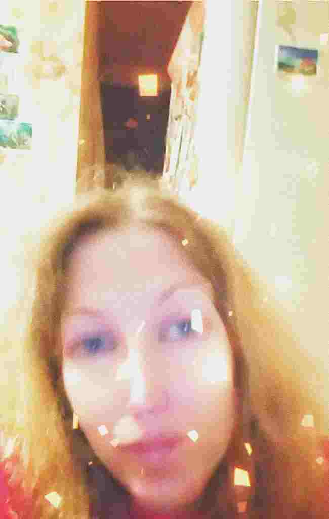 На моих губах дождинки