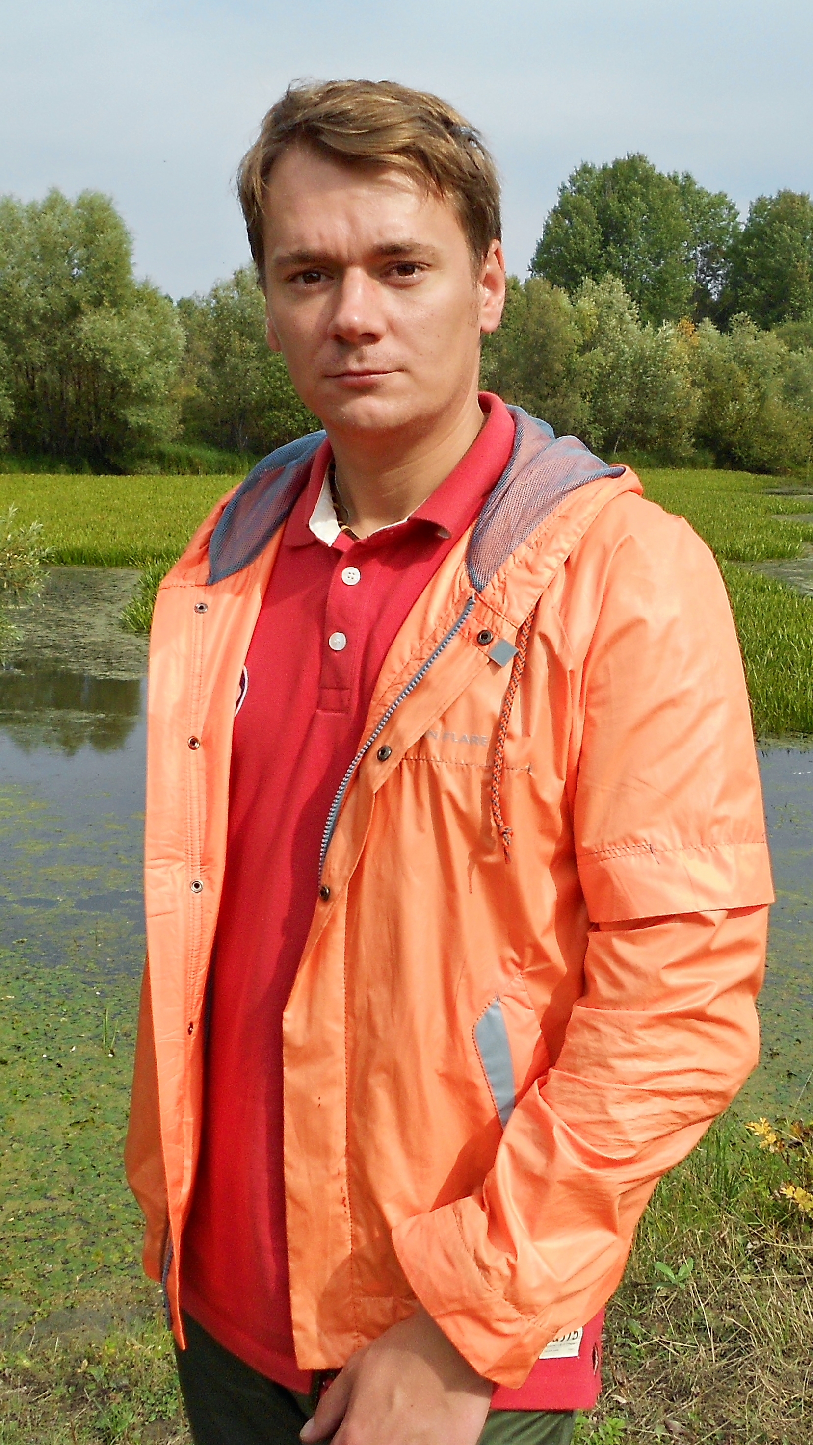 Белый лотос скрывающих глаз