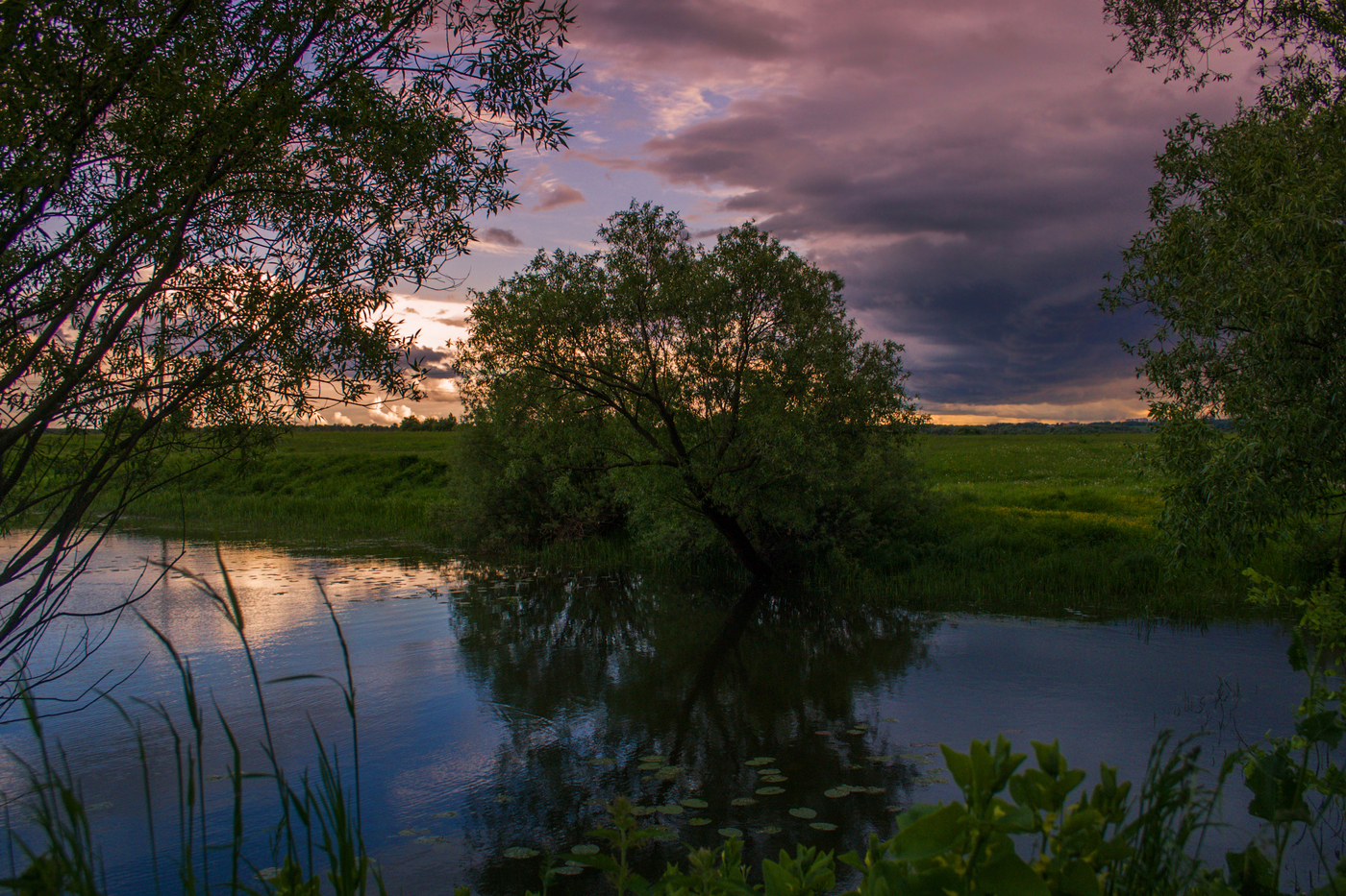 На другом, далёком берегу