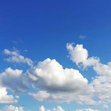 Облака застыли