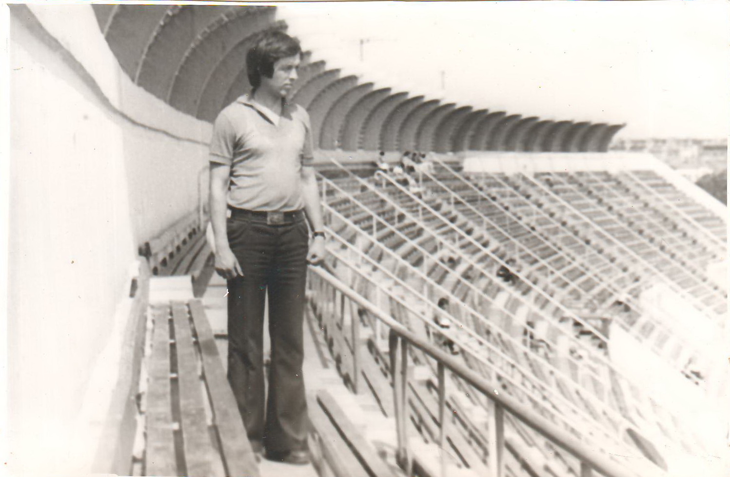 Какие тронуть струны?