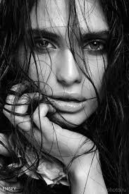 Слезами затуманились глаза