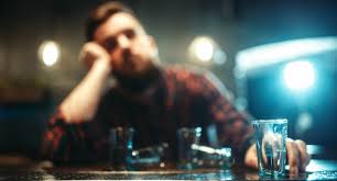 Мы пьём и творчеству способствуем 