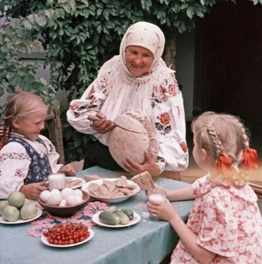 Просыпаешься ближе к обеду...