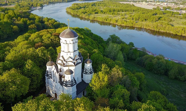 По сакральным местам