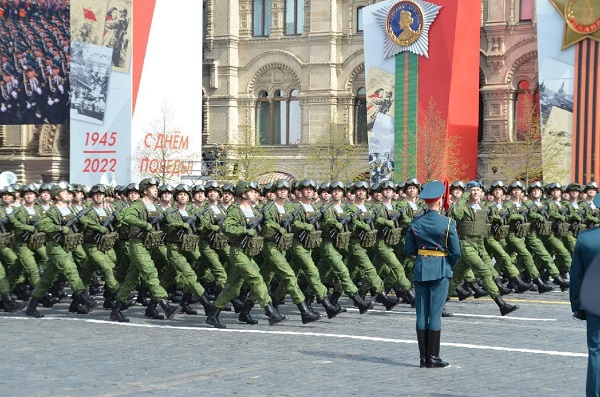 Честь и слава солдатам России...