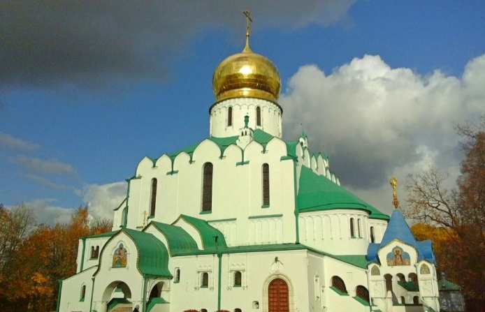 Кружат осенние листья