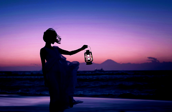 "Время зажигать огни"