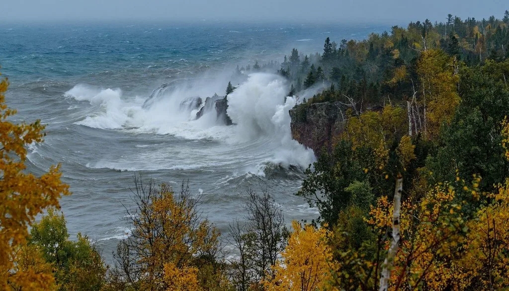 Как робко светит лучик солнца