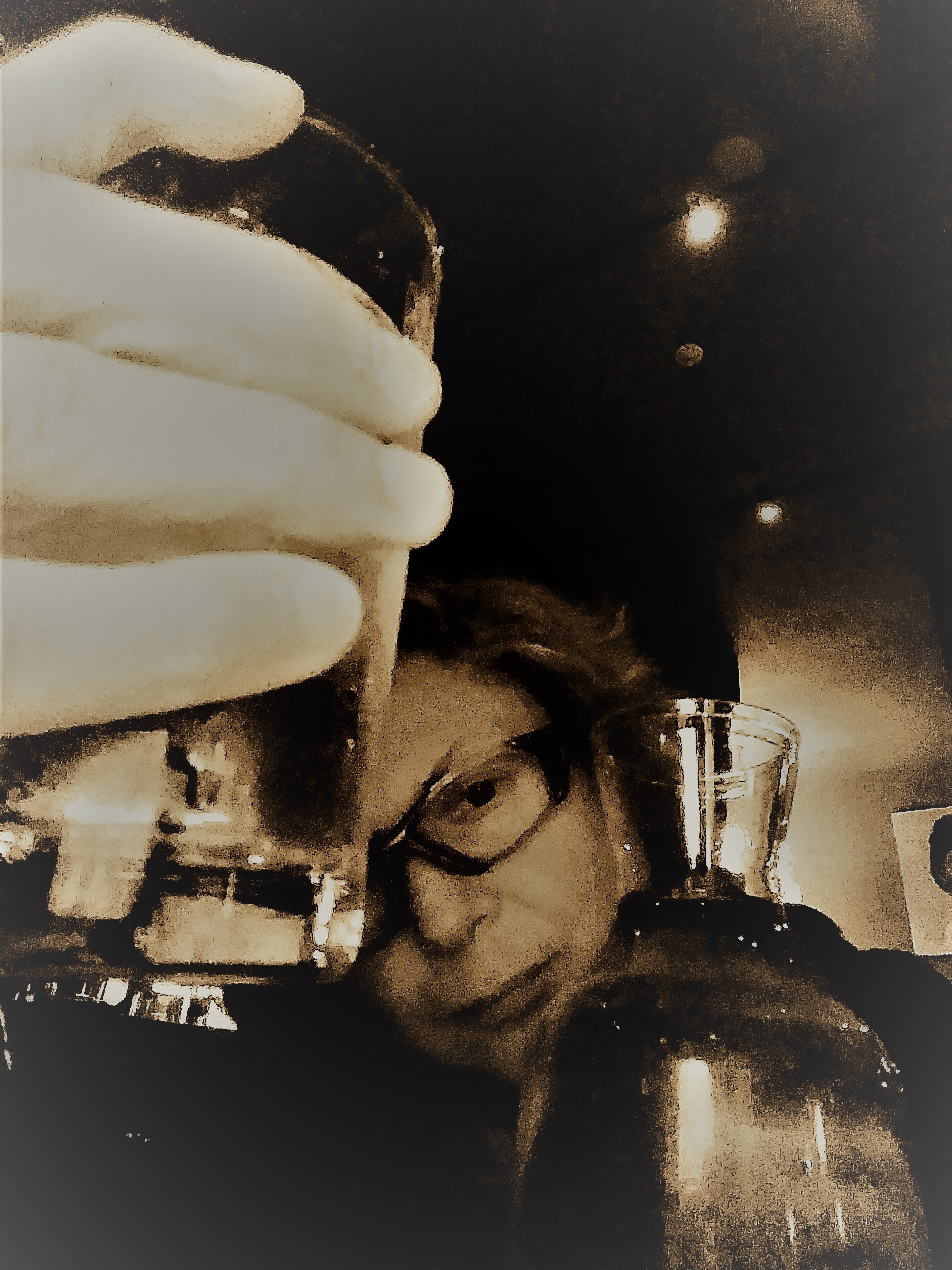 Ночной разговор с приятелем мизогинистом. (Разговор двух поэтов)